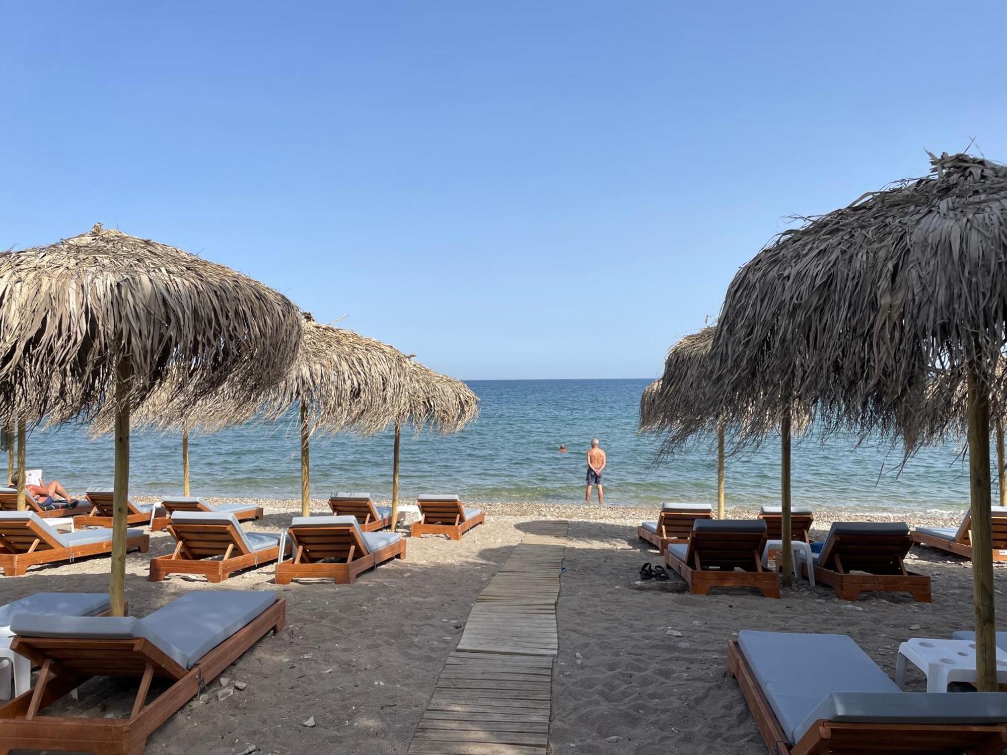 Hotel Ireon Beach Екстер'єр фото