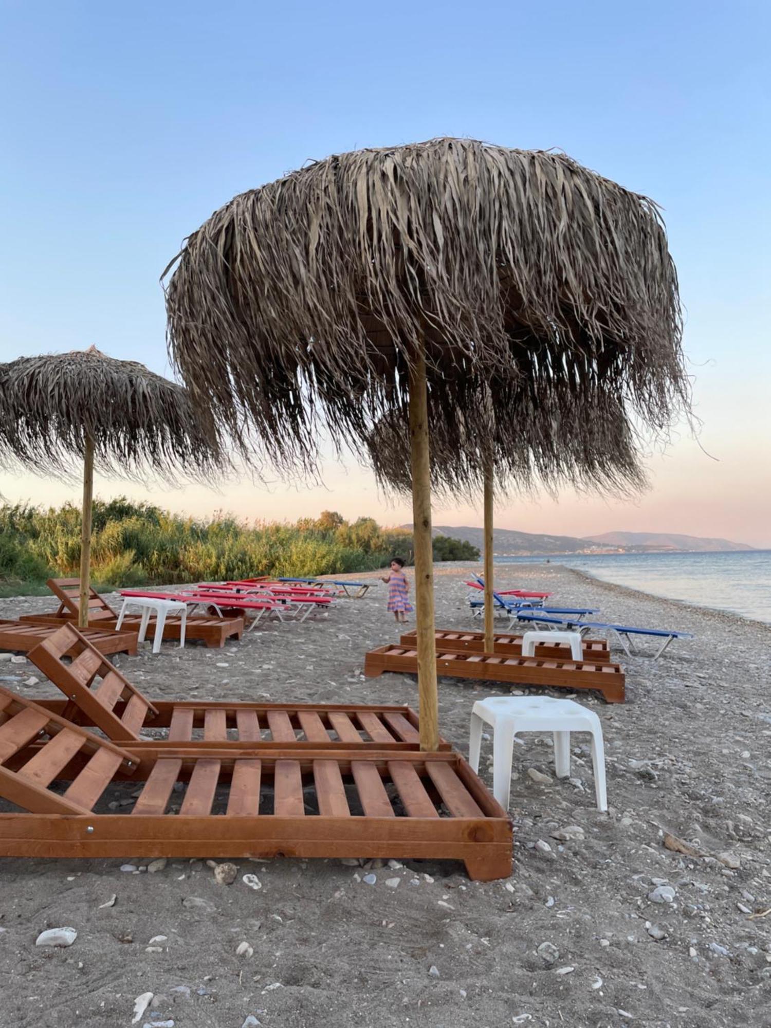 Hotel Ireon Beach Екстер'єр фото